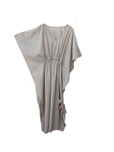 Load image into Gallery viewer, Balance kaftan cotton / sand natural dyed / free size
