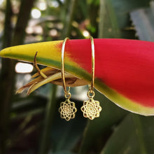 Load image into Gallery viewer, Symmetric harmony (Vata, Pitta, Kapha dosha) silver 925 gold plated earrings
