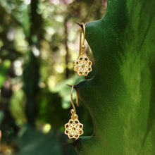 Load image into Gallery viewer, Dosha (Kapha / Vata / Pitta) Silver 925 Gold plated Earrings

