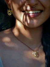 Load image into Gallery viewer, Totem Tiger Silver 925 (Gold plated) thread necklace
